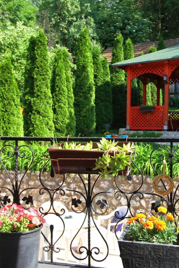 Downtown Green Oasis Apartments Сараево Экстерьер фото